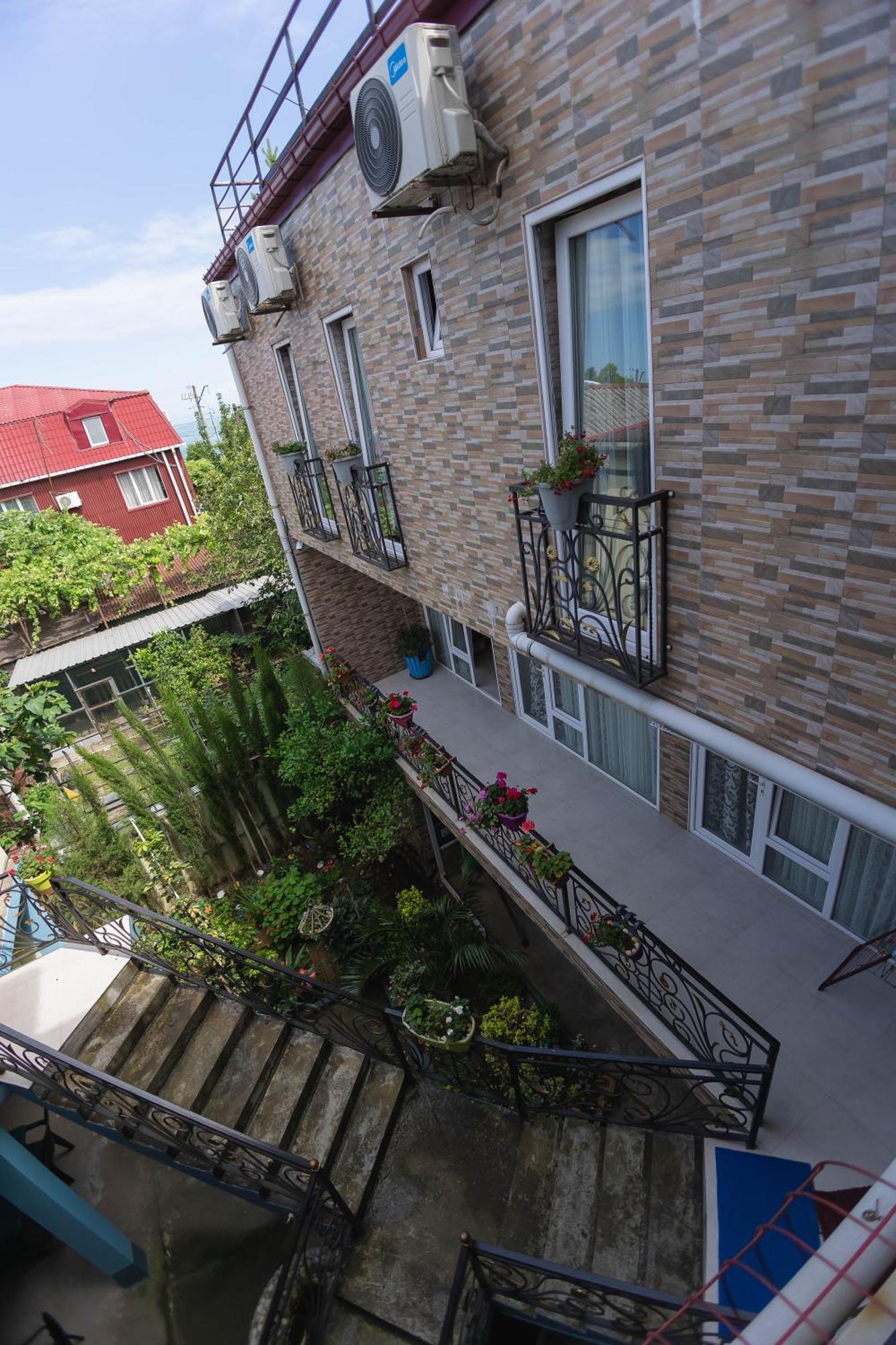 Guest House Ocean Force Batumi Zewnętrze zdjęcie